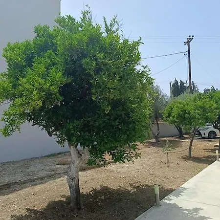 Lida'S House Apartment Loutraki  Exterior photo